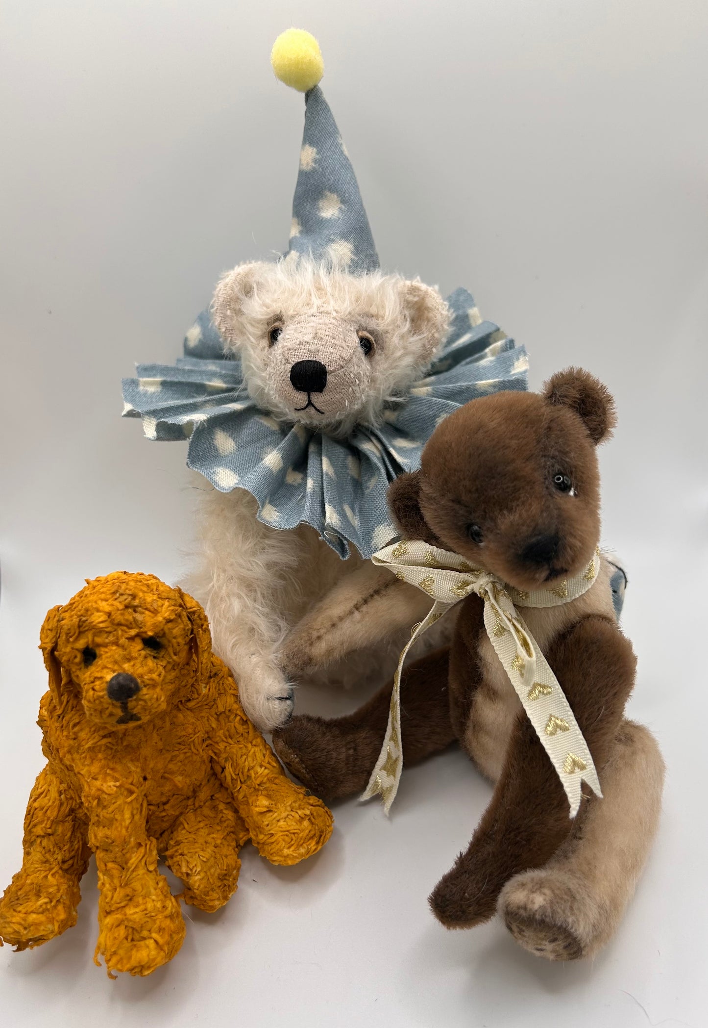 Handmade white Mohair Artist Bear 21cm