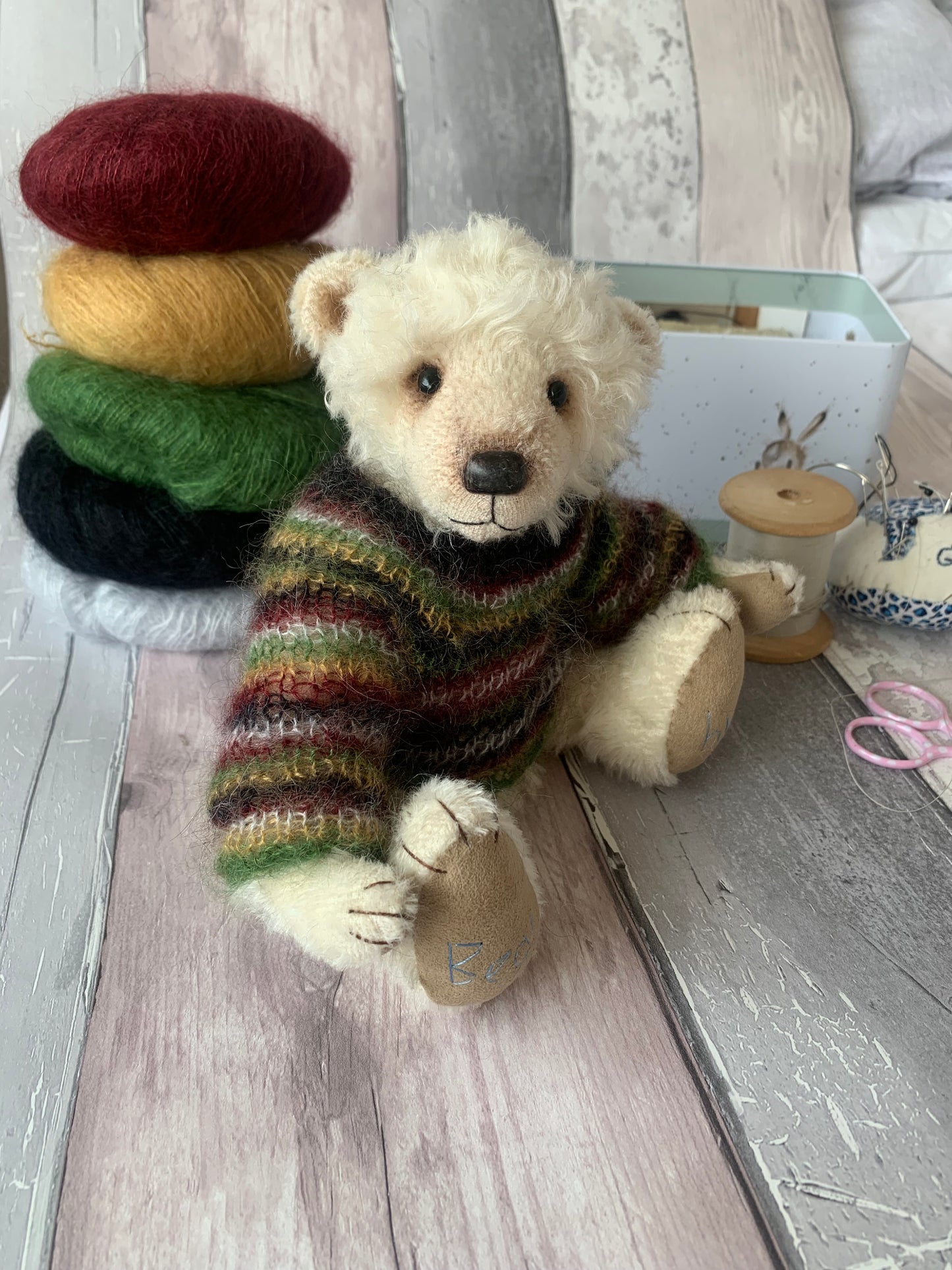 Handmade white Mohair Artist Bear 21cm